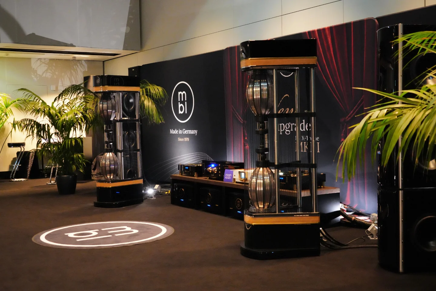 MBL demonstration system at High End Vienna 2026 featuring the 101 X-Treme MKIII loudspeakers and flagship electronics in a dedicated listening environment.