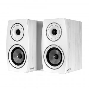 C 93 II bookshelf speakers